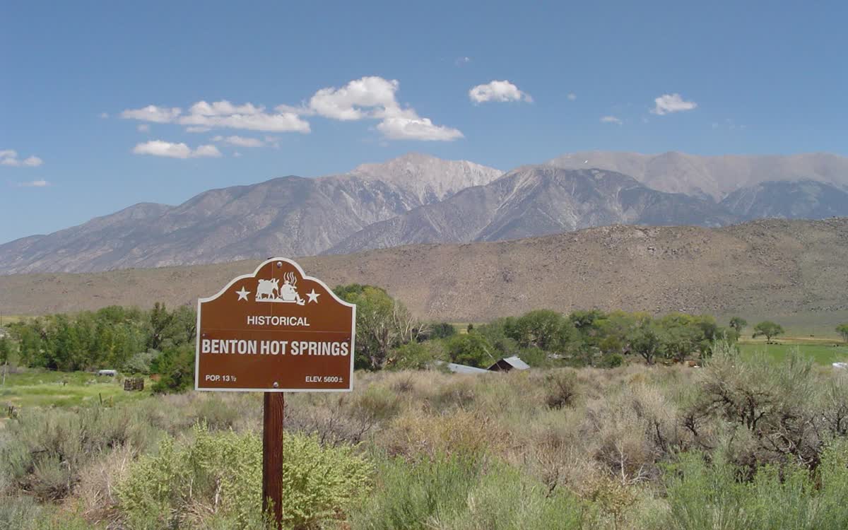 Benton Hot Springs, California