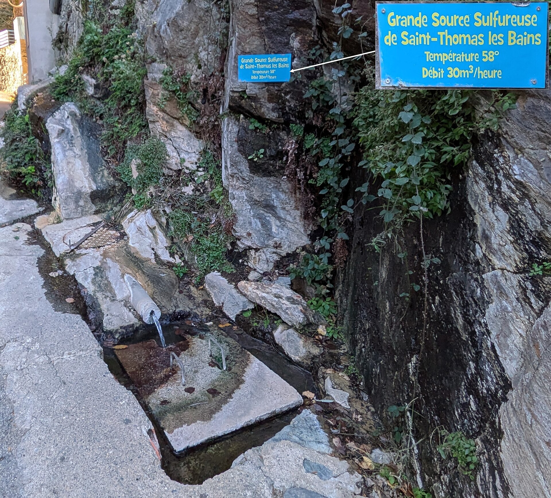 Les Bains De Saint Thomas, France hot spring in France