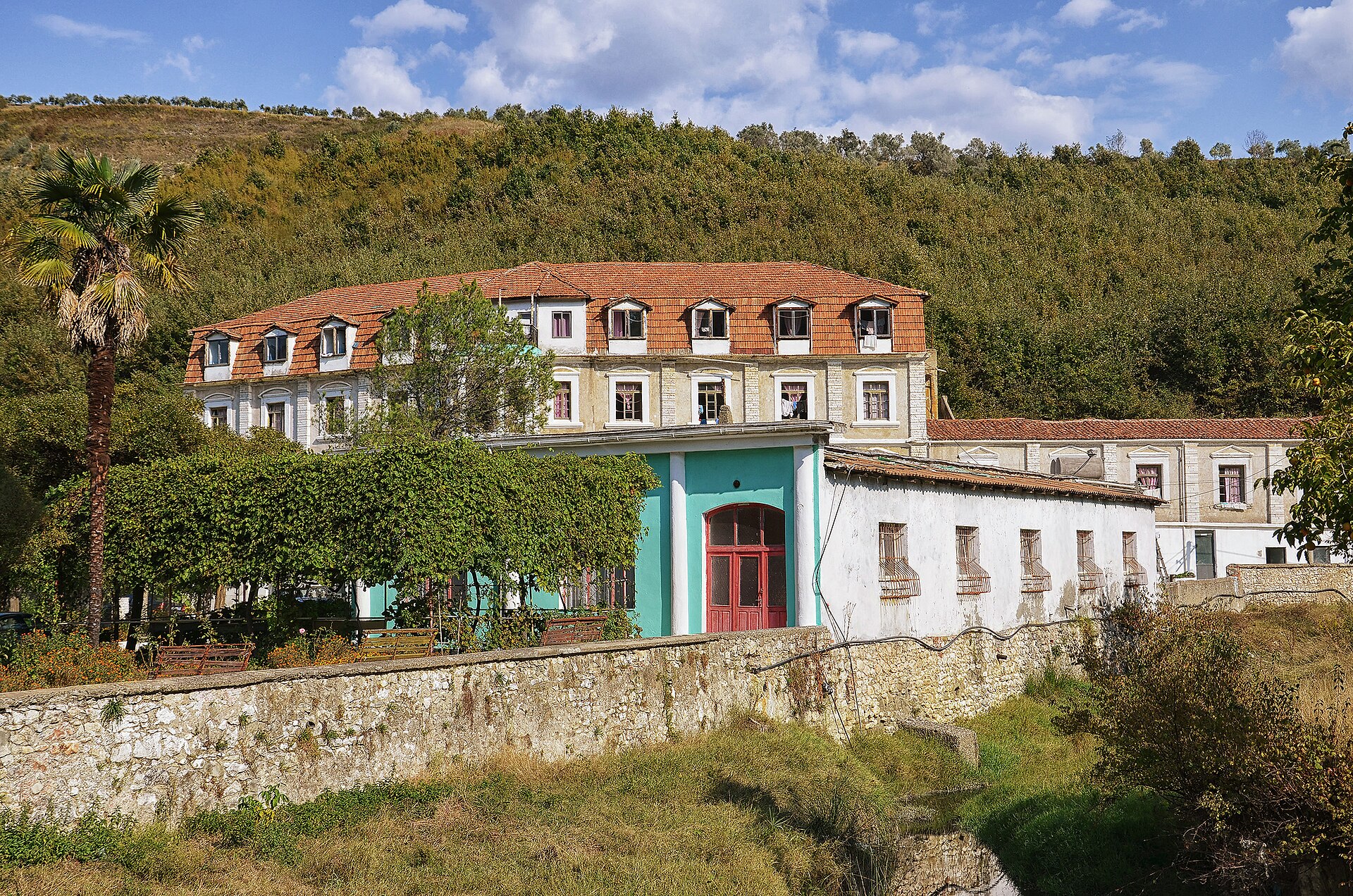 Llixhat E Elbasanit, Albania hot spring in Albania