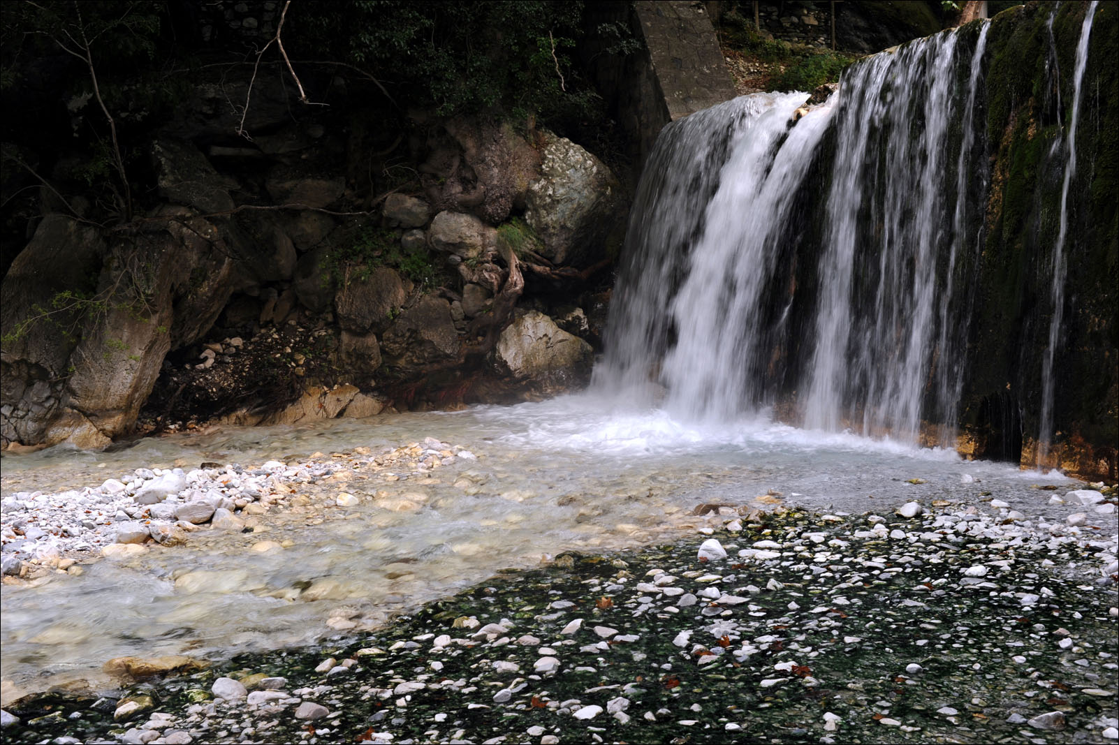 Loutraki Thermal Spa, Greece hot spring in Greece