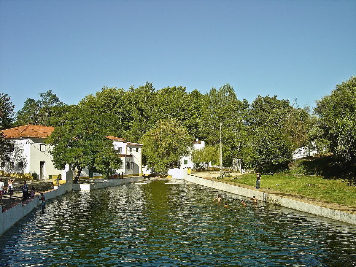 Termas Da Sulfurea, Portugal hot spring in Portugal