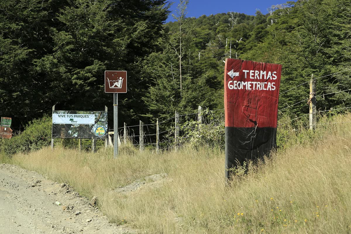 Termas Geometricas Chile hot spring in Chile